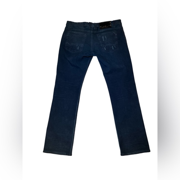 CULT OF INDIVIDUALITY brand Hagen style relaxed jeans. Size 36/34. Gently worn. - Picture 2 of 7